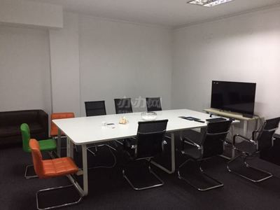 長(zhǎng)寧映巷創(chuàng)意工場(chǎng)寫(xiě)字樓出租-長(zhǎng)寧區(qū)十佳創(chuàng)意園 映巷創(chuàng)意工廠 創(chuàng)意裝修 精裝房源-辦辦網(wǎng)