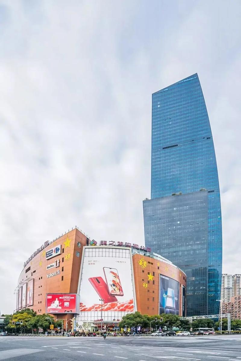 長寧龍之夢購物中心地鐵上蓋寫字樓出租.