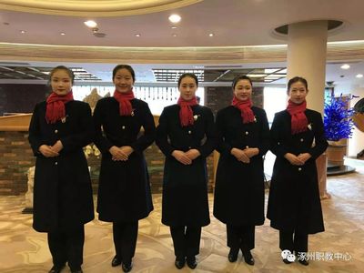 涿州職教中心11名旅游專業(yè)學生參與全國政協(xié)常務委員會會議禮儀服務展風采